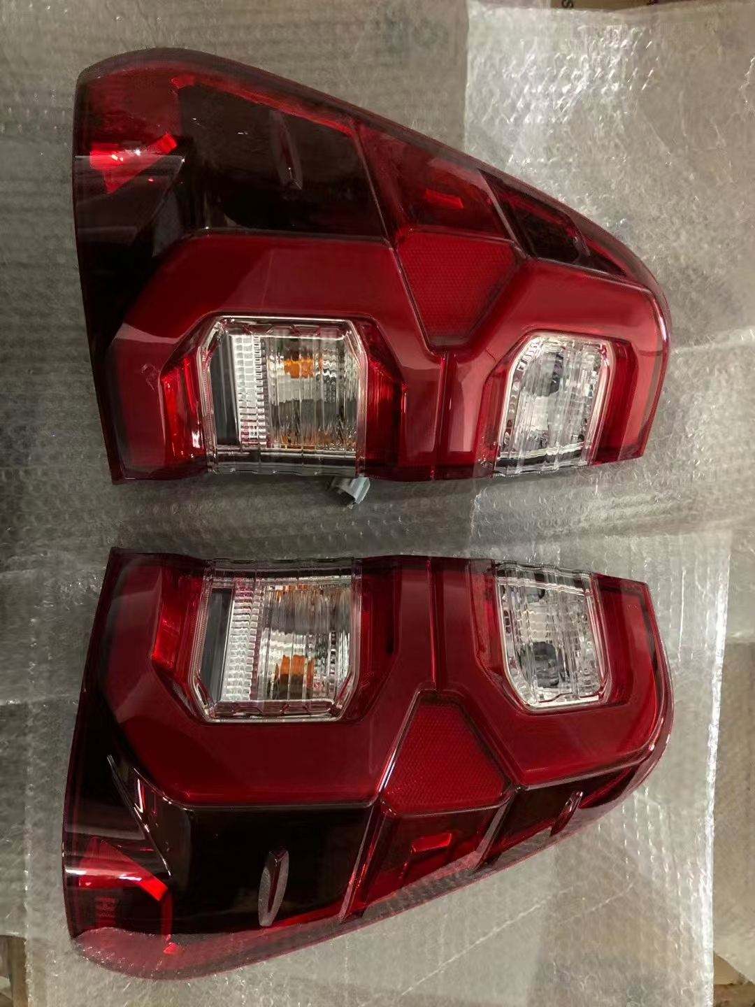 Светодиодный задний фонарь Задний фонарь OE для Toyota Hilux REVO2021