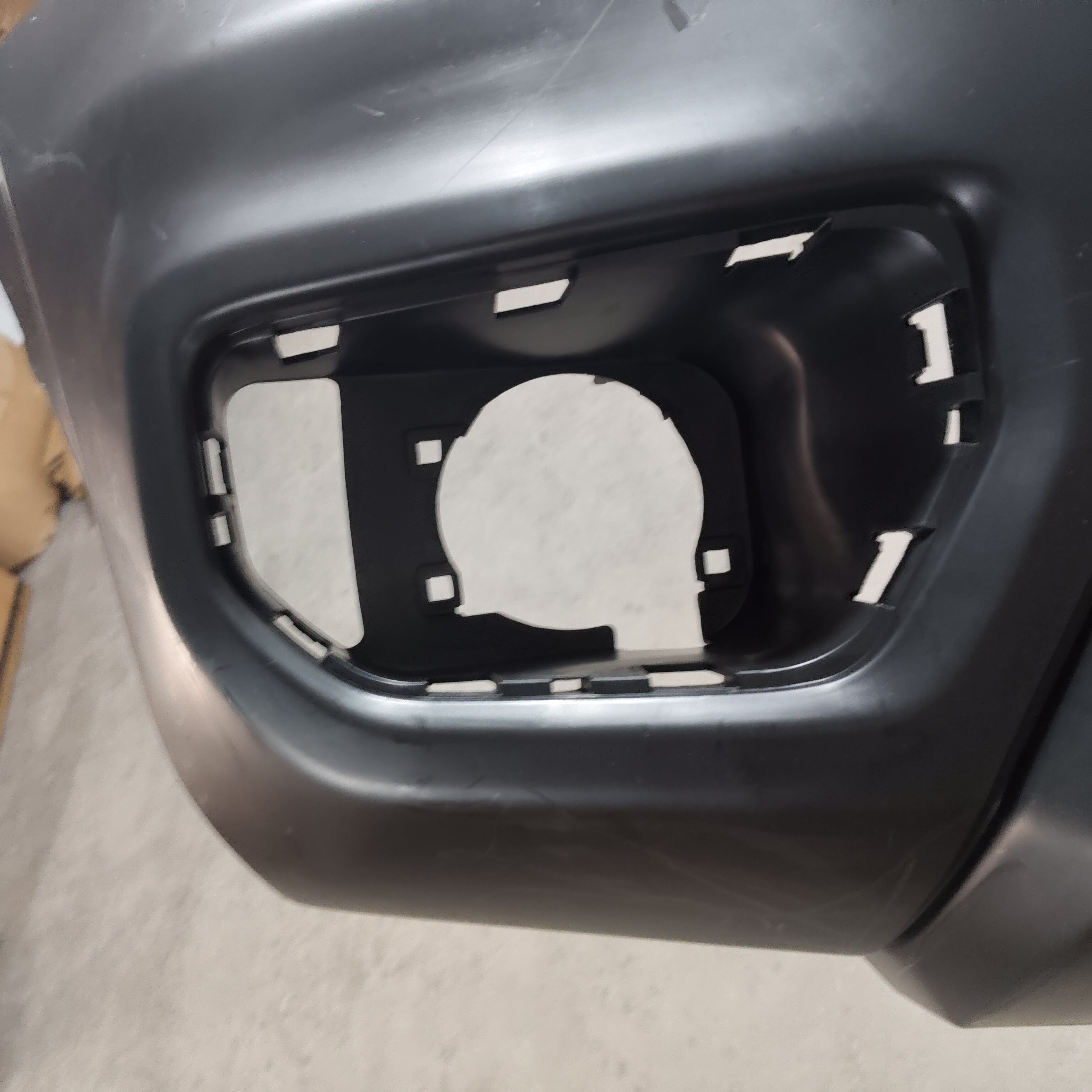Range Rover Front Bumper Assembly, Bumper Cover, Surround, Original High-Quality