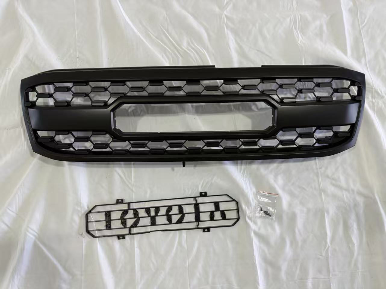 Auto Parts Front Grille Fits for LandCrusier LC100 1998-2002