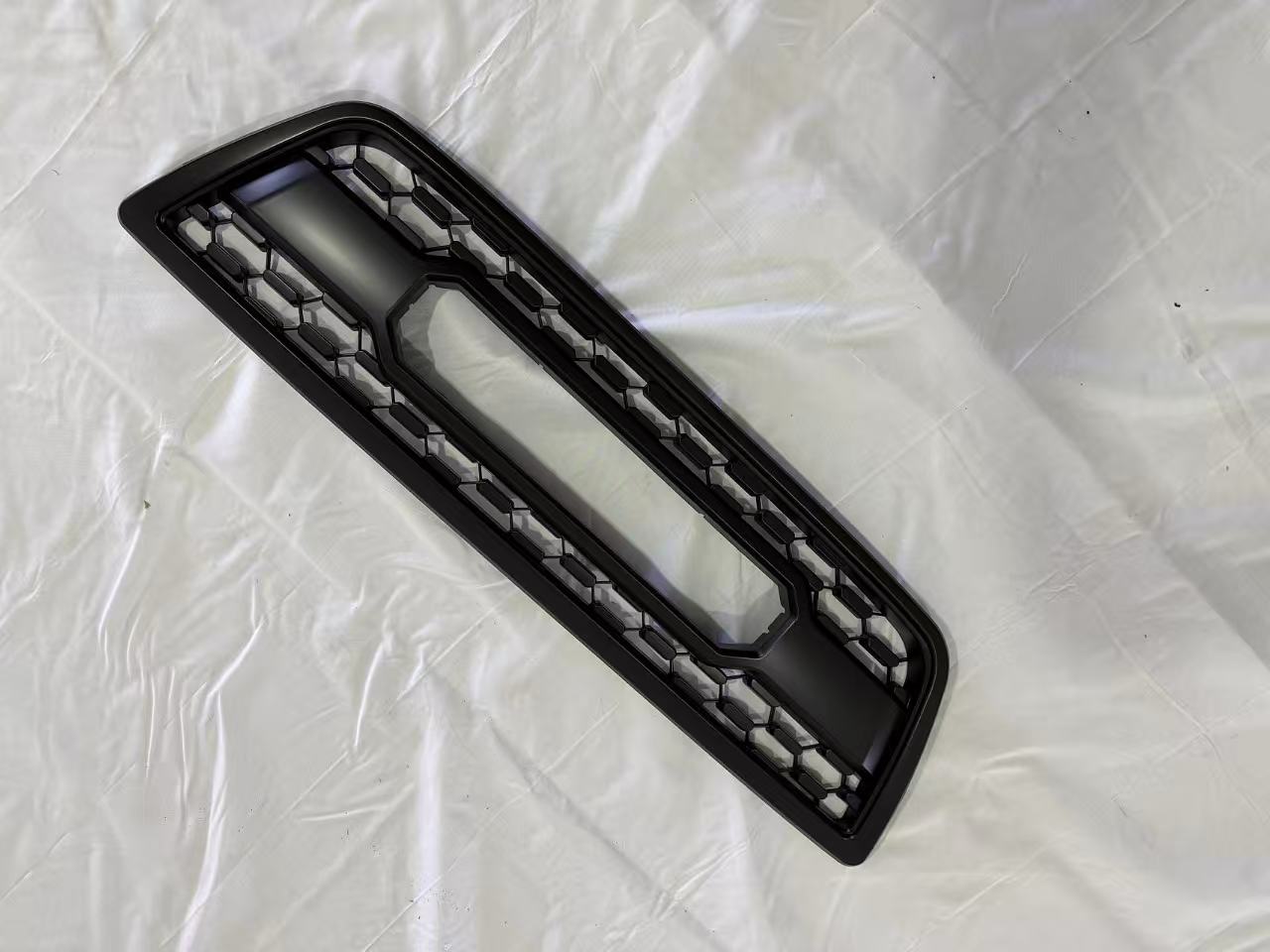 Car Front Parrilla Bumper Front Grill Facelift for Lexus Gx570 98-02 Grille
