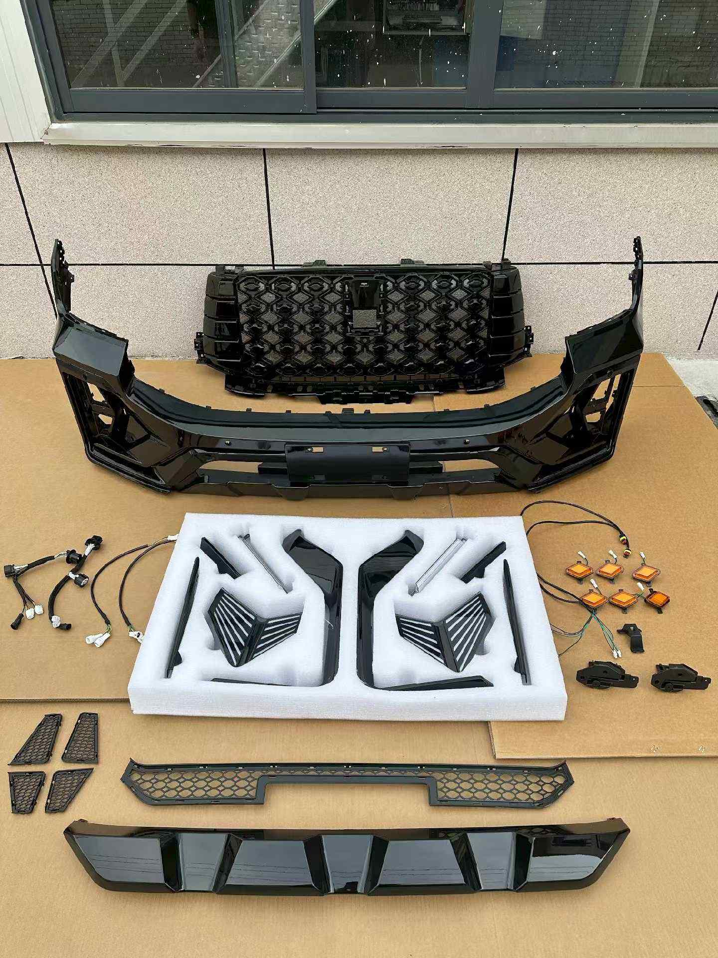 Hot Selling New Tank 500 Hurricane High End Edition Bumper Glossy Black Screw-On