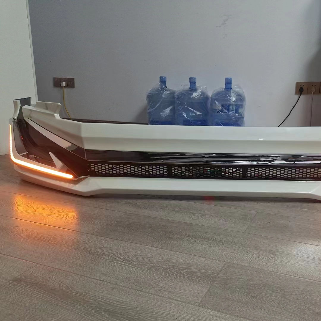 Auto Body Kit Car Bumper for Land Cruiser Prado 2018