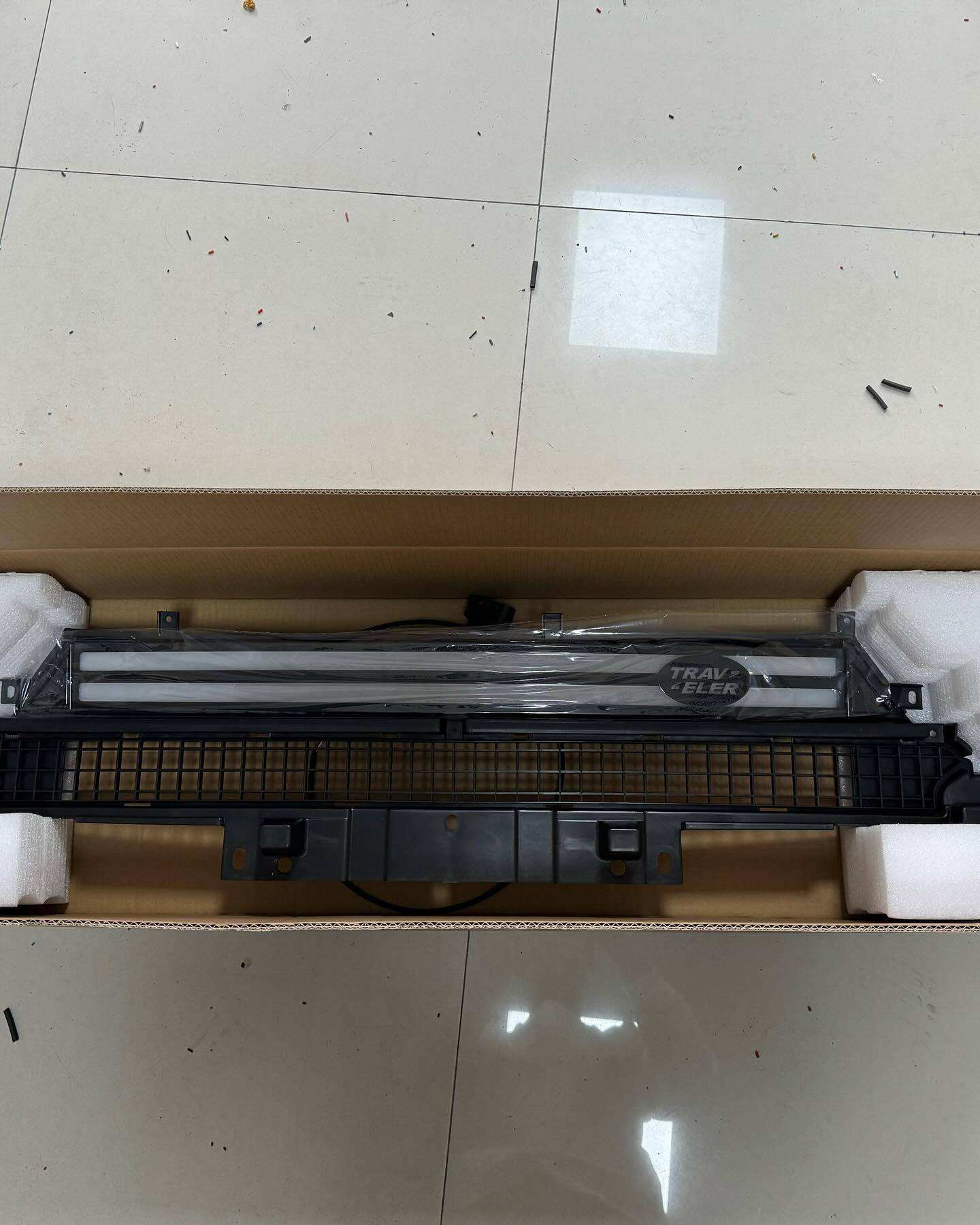 Front Grille LED Light for Jetour Traveler T2 Shanhai T2 Defender Style Flowing Dynamic Grille Light Modification Accessories