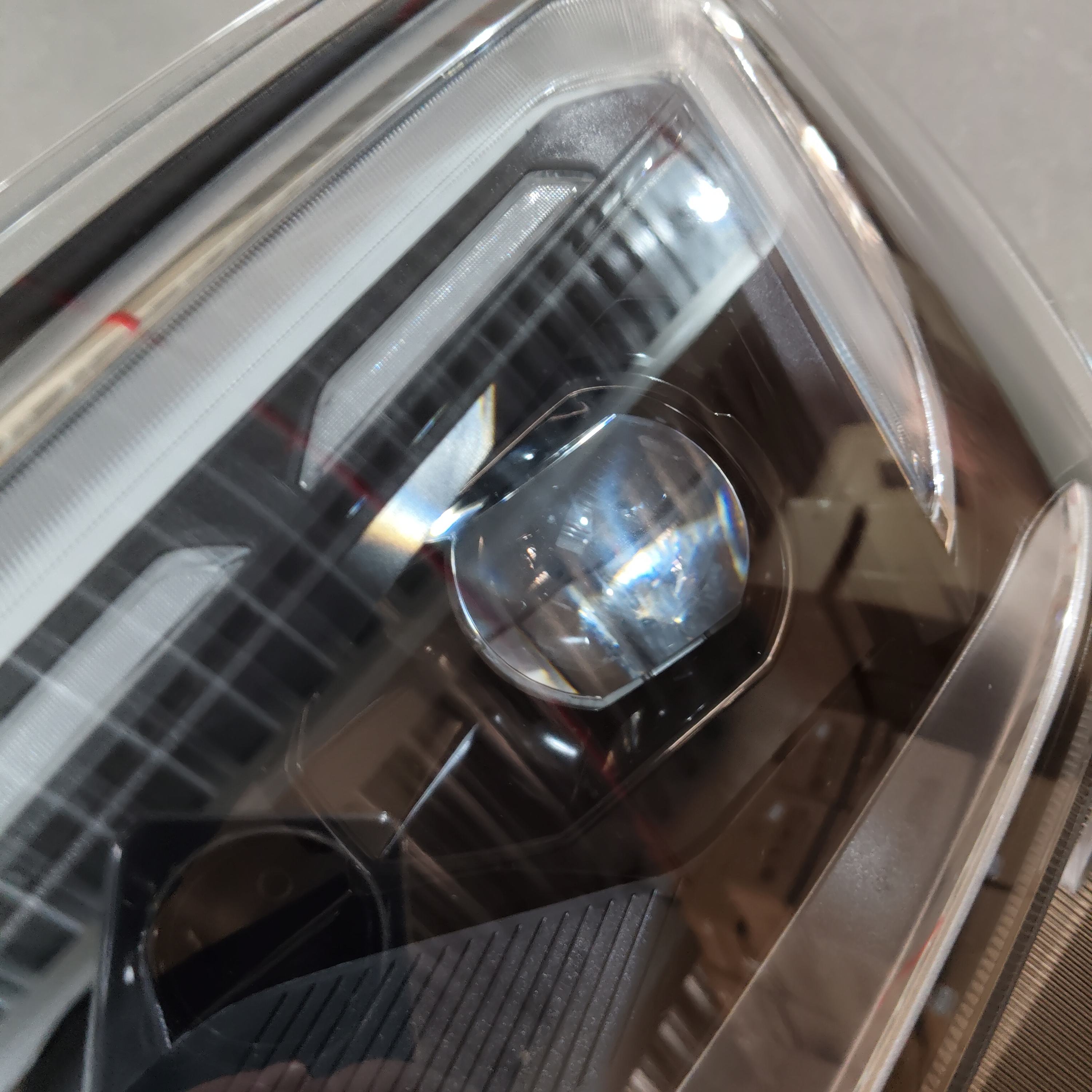 High Quality ABS Plastic LED Head Lamp for D-MAX 2024