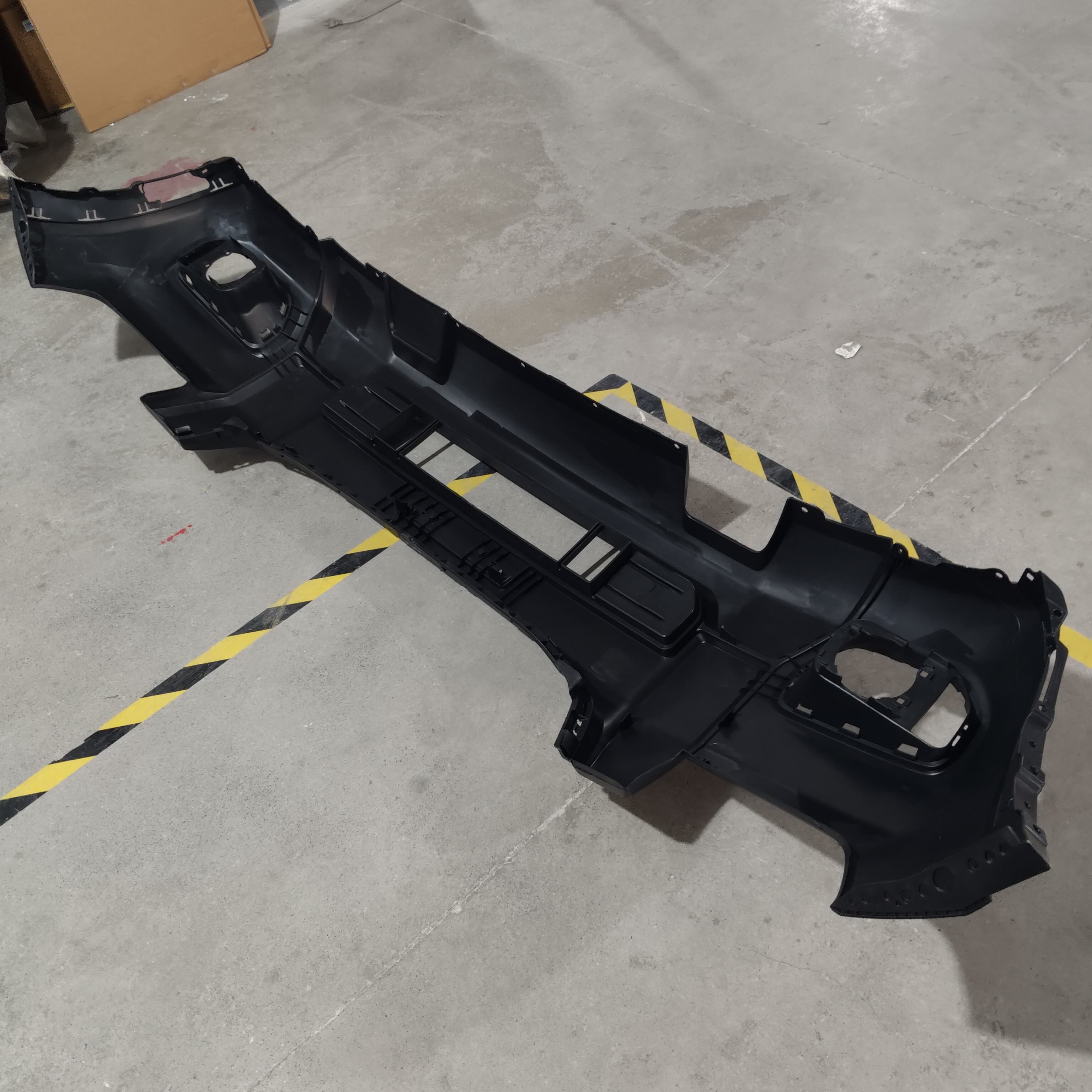 Range Rover Front Bumper Assembly, Bumper Cover, Surround, Original High-Quality