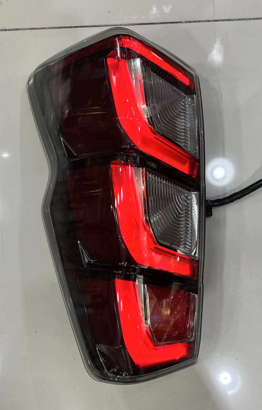 Smoke Black Cover Rear Lamp Assembly Led Tail Light for DMAX2024