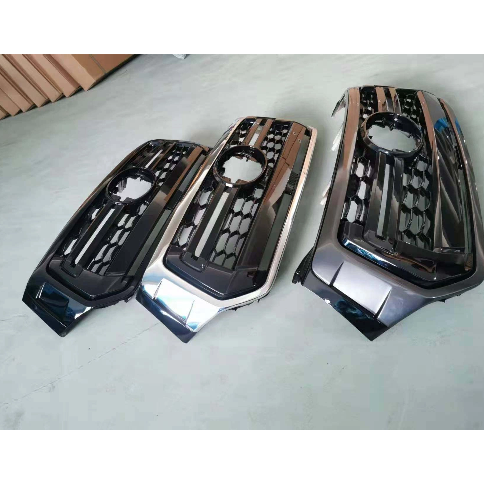 Car Front Replacement Grille for Toyota Hilux Revo 2021