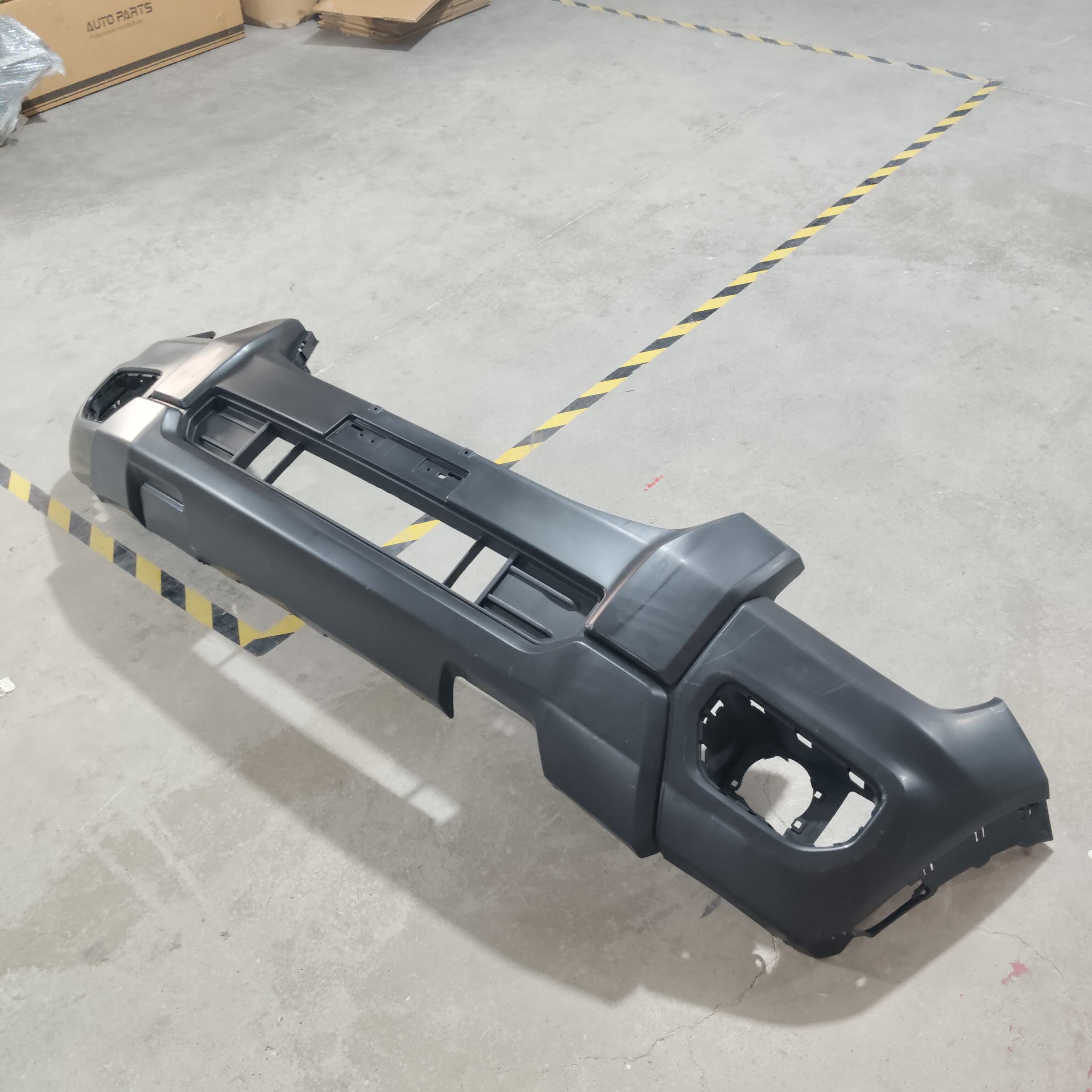 Range Rover Front Bumper Assembly, Bumper Cover, Surround, Original High-Quality