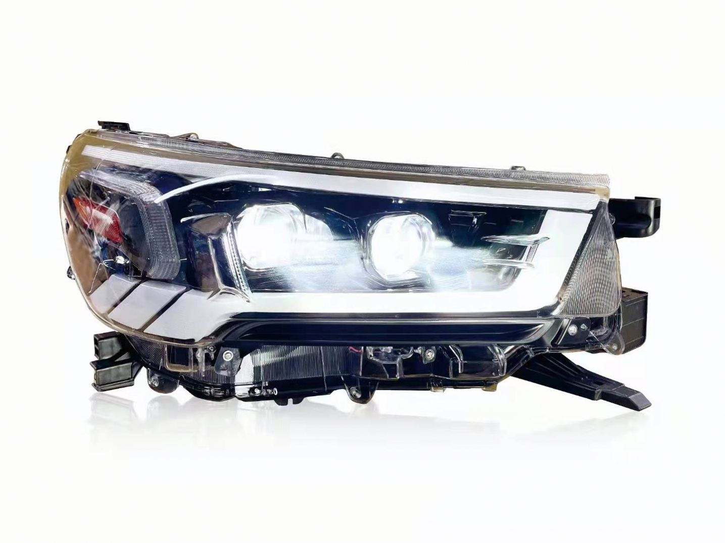 Headlight Head Lamp for Toyota Hilux Rocco 2021